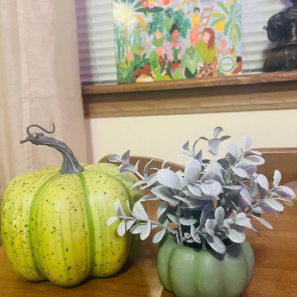 Pumpkin decor